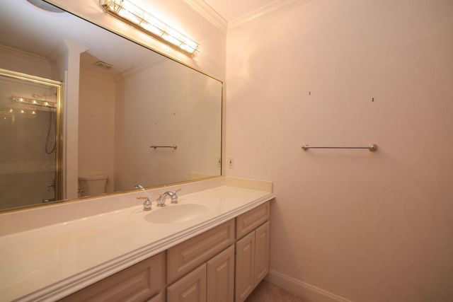 16001 Kevindale Court, Houston, TX 77040