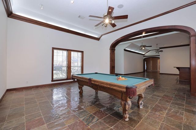 16001 Kevindale Court, Houston, TX 77040