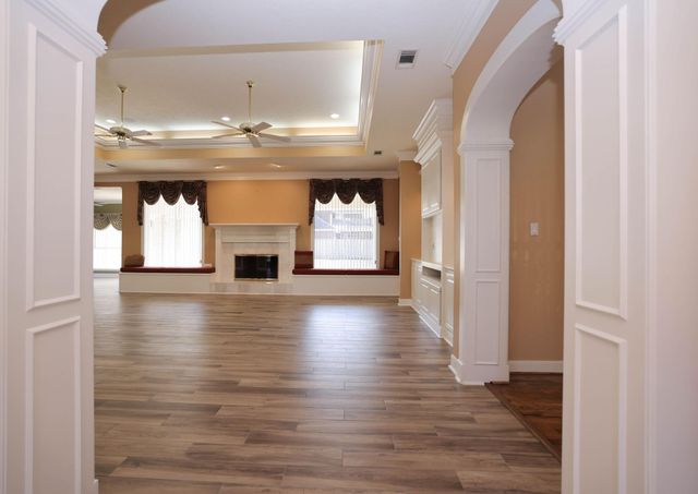 16001 Kevindale Court, Houston, TX 77040