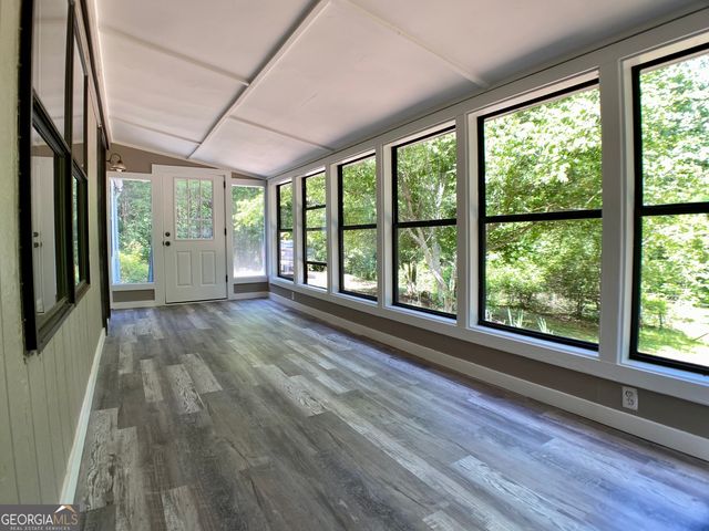 61 Berry Patch Lane, Cleveland, GA 30528