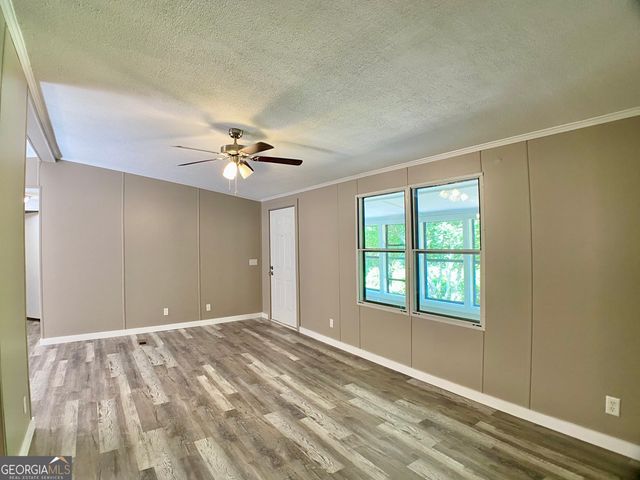 61 Berry Patch Lane, Cleveland, GA 30528