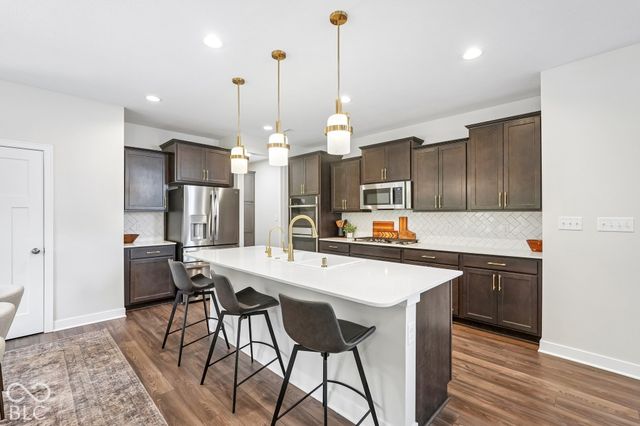 6762 Hidden Meadow Pass, Mccordsville, IN 46055