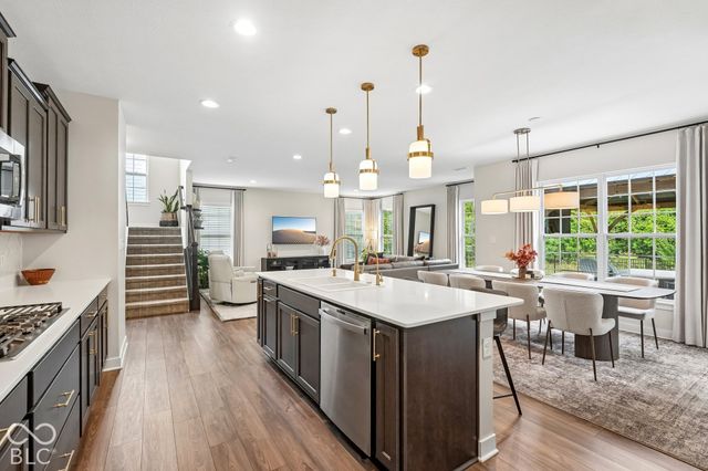 6762 Hidden Meadow Pass, Mccordsville, IN 46055