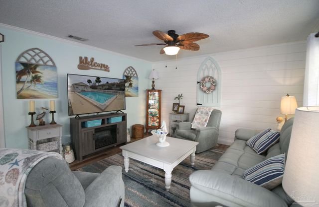 1200 Shoreline Dr 403, Gulf Breeze, FL 32561