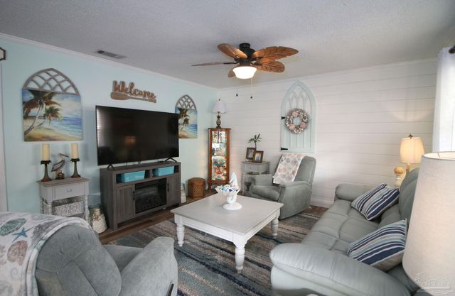 1200 Shoreline Dr 403, Gulf Breeze, FL 32561