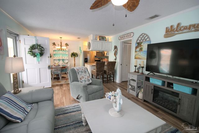 1200 Shoreline Dr 403, Gulf Breeze, FL 32561