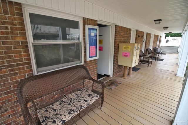 1200 Shoreline Dr 403, Gulf Breeze, FL 32561