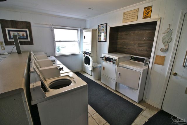 1200 Shoreline Dr 403, Gulf Breeze, FL 32561