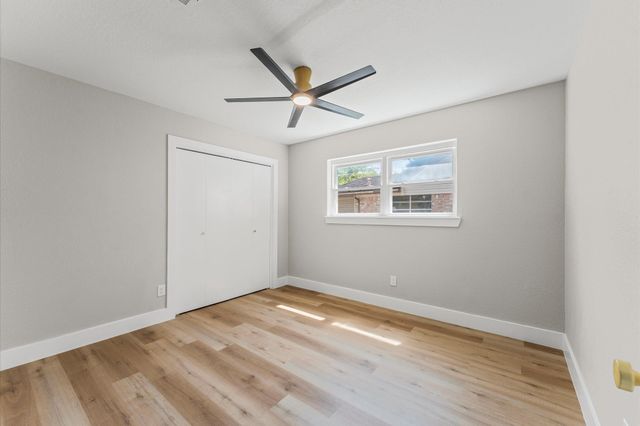 2306 Eaglerock Drive, Houston, TX 77080