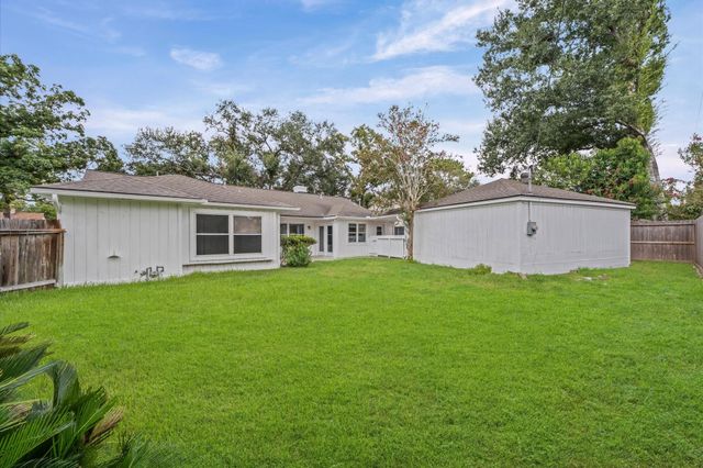 2306 Eaglerock Drive, Houston, TX 77080