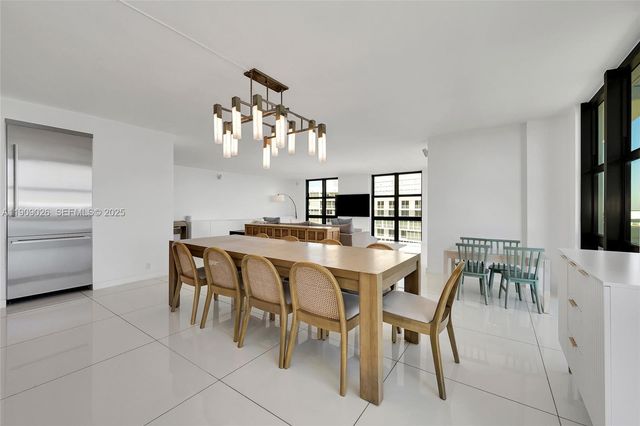 1111 Crandon Blvd A801, Key Biscayne, FL 33149