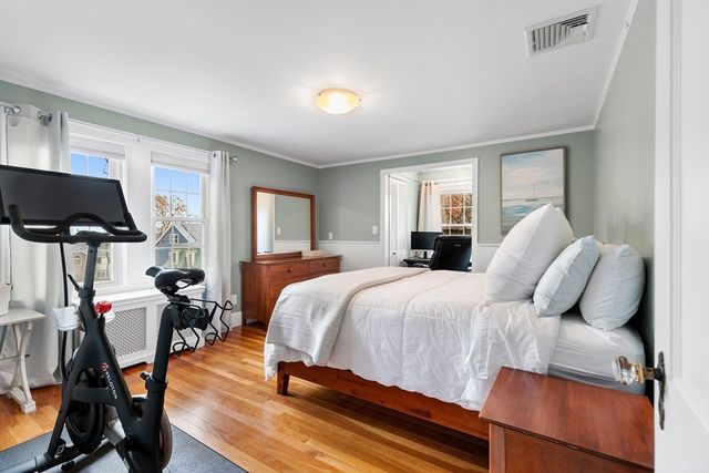 33 Ashcroft Rd, Medford, MA 02155