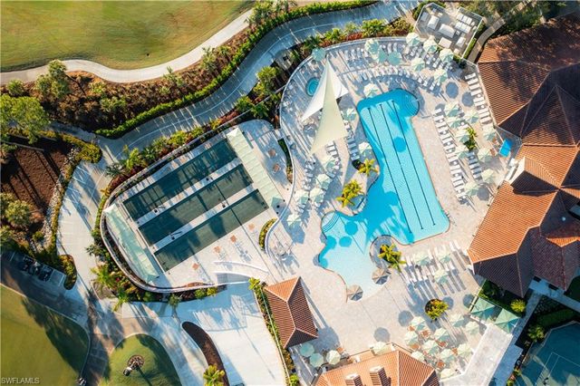 8457 Radcliffe TER 102, Naples, FL 34120