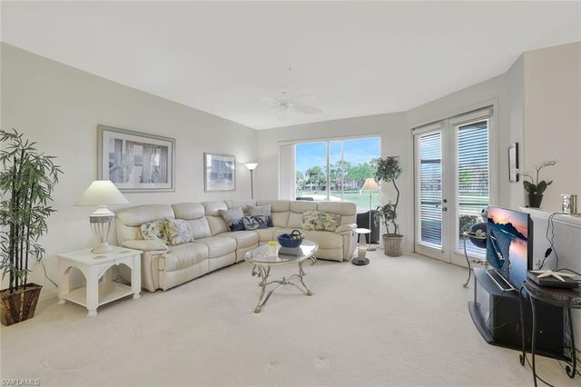 8457 Radcliffe TER 102, Naples, FL 34120