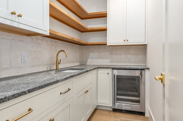 12-5 Wentworth Drive, Greenland, NH 03840