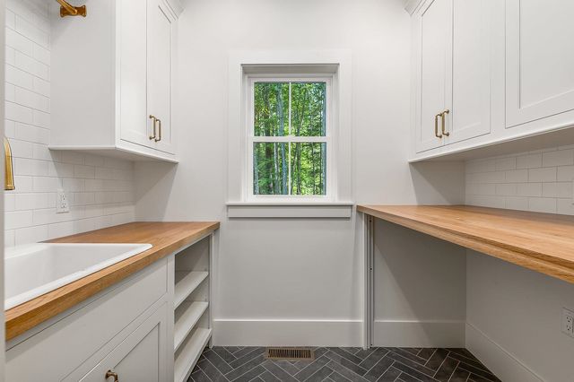 12-5 Wentworth Drive, Greenland, NH 03840