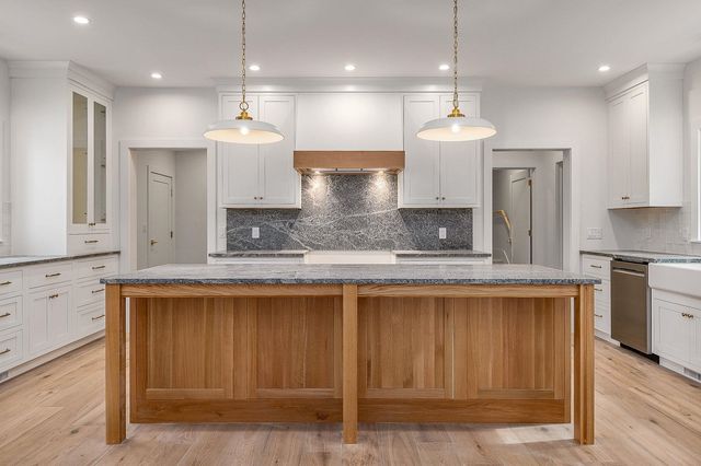 12-5 Wentworth Drive, Greenland, NH 03840