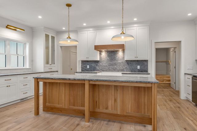 12-5 Wentworth Drive, Greenland, NH 03840