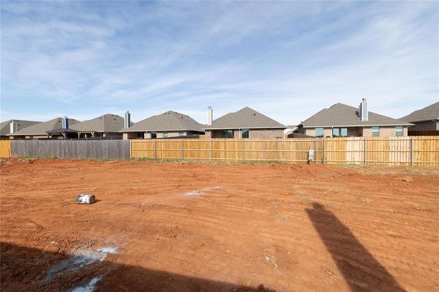 12317 SW 32nd Street, Yukon, OK 73099