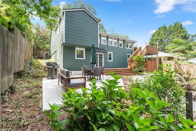 1077 Vista Trail NE, Atlanta, GA 30324