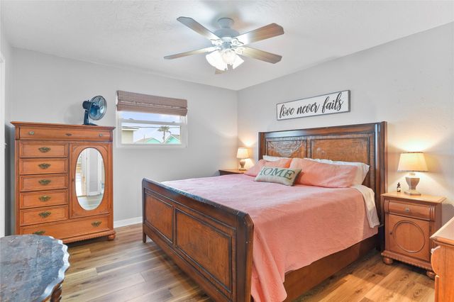 4029 Fort Bend Drive, Galveston, TX 77554