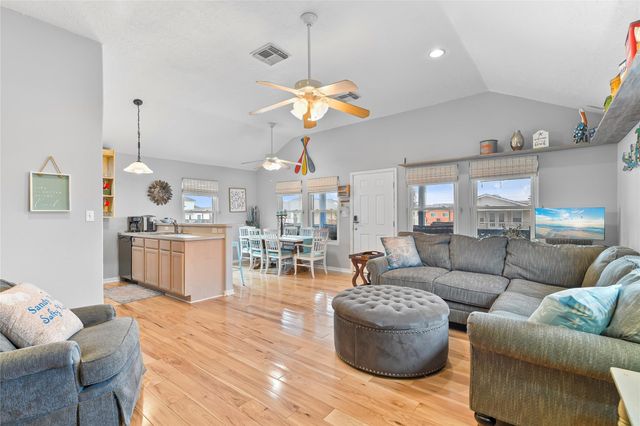 4029 Fort Bend Drive, Galveston, TX 77554