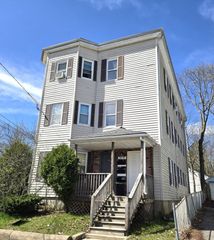 16 Bunker Ave 2R, Brockton, MA 02301