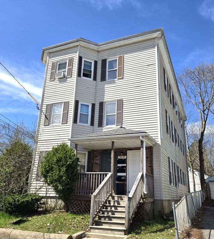 16 Bunker Ave 2R, Brockton, MA 02301