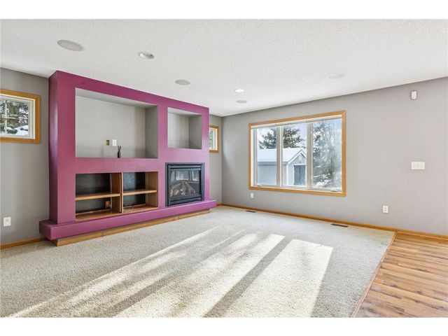 489 Canyon Boulevard, Hudson, WI 54016