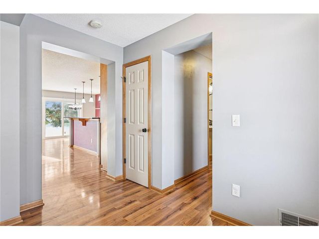 489 Canyon Boulevard, Hudson, WI 54016