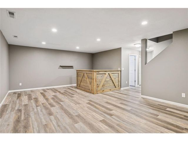 489 Canyon Boulevard, Hudson, WI 54016