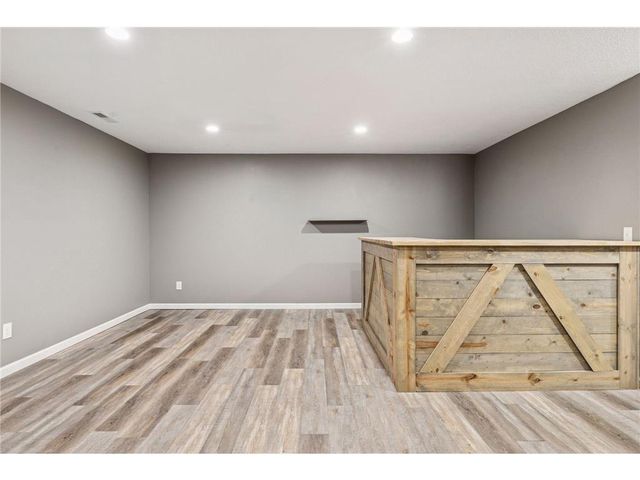 489 Canyon Boulevard, Hudson, WI 54016