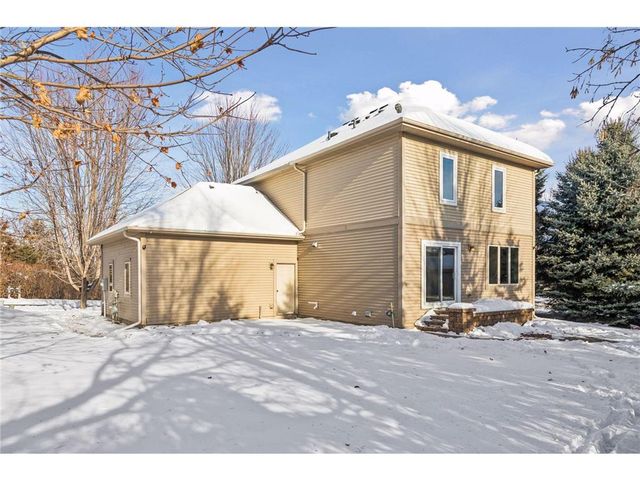 489 Canyon Boulevard, Hudson, WI 54016