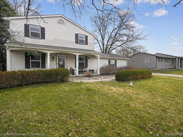 6091 Rocking Chair Road, Grand Blanc, MI 48439