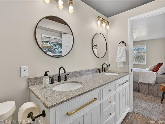 6091 Rocking Chair Road, Grand Blanc, MI 48439