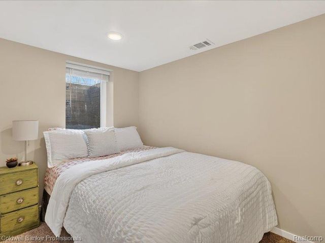 6091 Rocking Chair Road, Grand Blanc, MI 48439