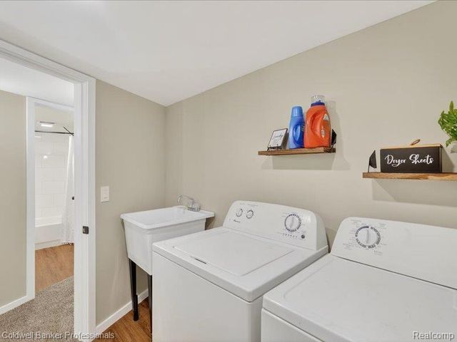 6091 Rocking Chair Road, Grand Blanc, MI 48439