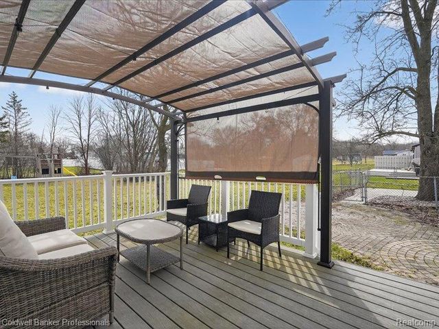 6091 Rocking Chair Road, Grand Blanc, MI 48439