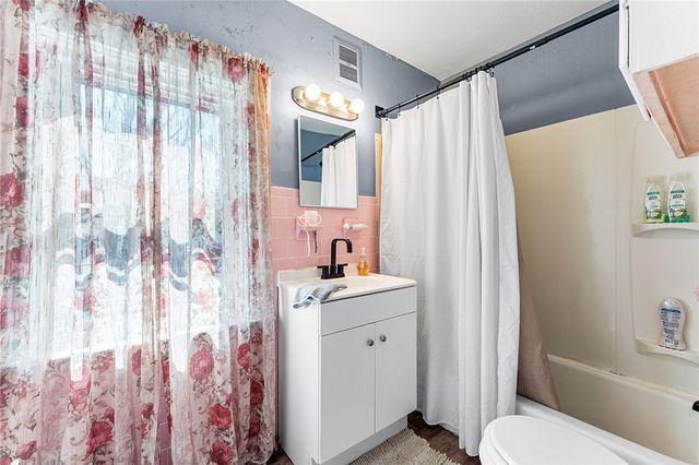 95 Ivy Street, East Providence, RI 02914