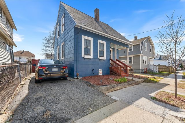 95 Ivy Street, East Providence, RI 02914