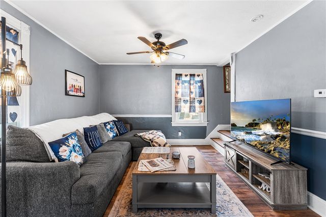 95 Ivy Street, East Providence, RI 02914