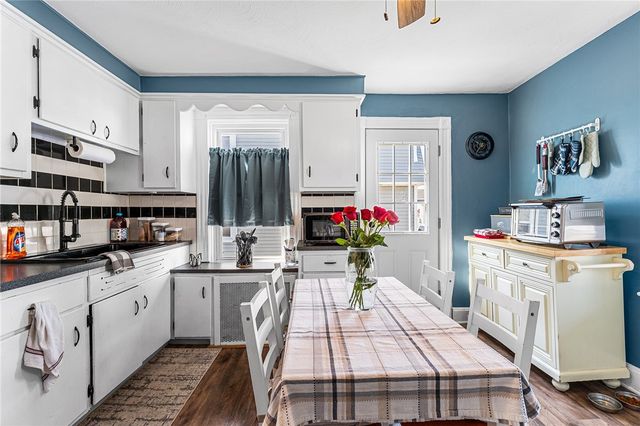 95 Ivy Street, East Providence, RI 02914