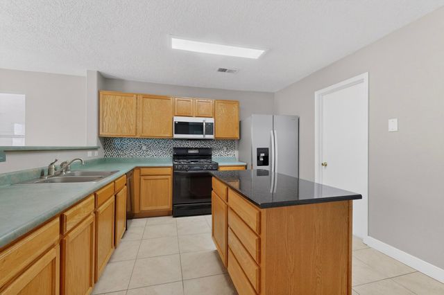 10623 Albero Rosso Drive NW, Albuquerque, NM 87114