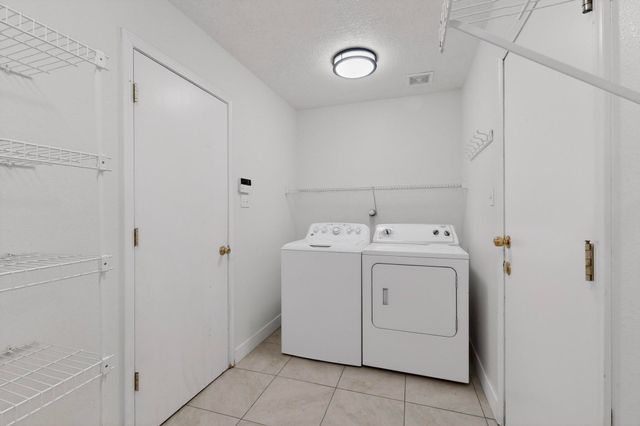 10623 Albero Rosso Drive NW, Albuquerque, NM 87114