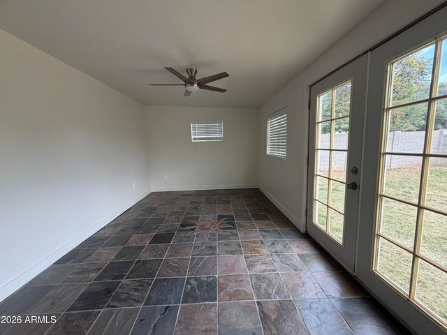 3305 E HELENA Drive, Phoenix, AZ 85032