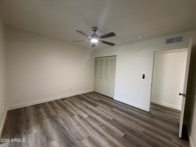 3305 E HELENA Drive, Phoenix, AZ 85032