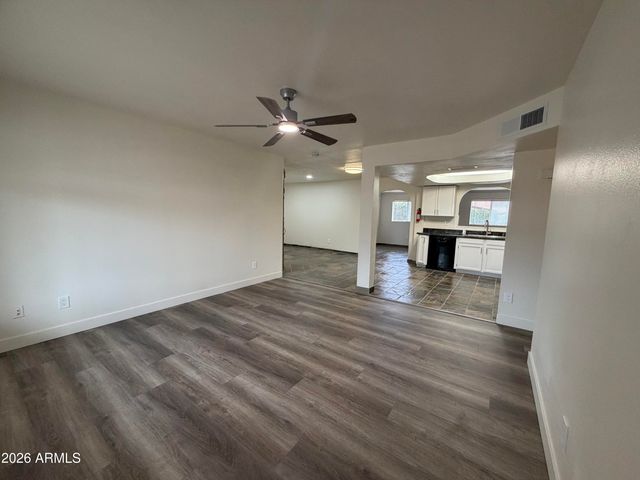 3305 E HELENA Drive, Phoenix, AZ 85032