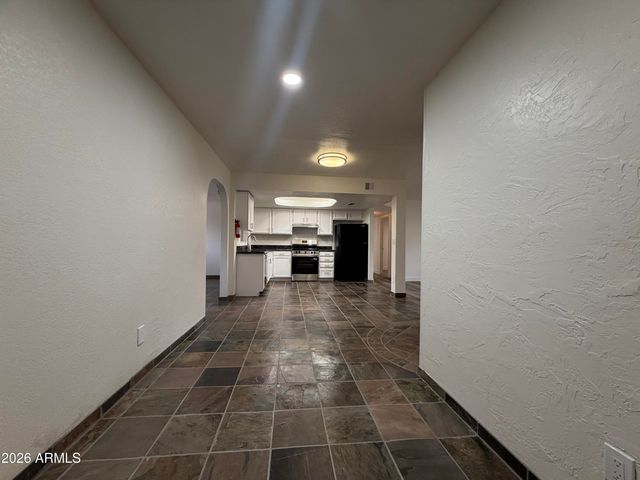3305 E HELENA Drive, Phoenix, AZ 85032