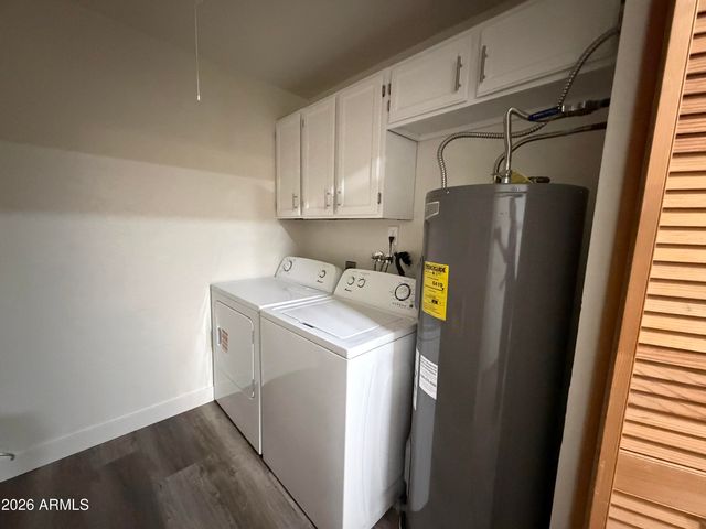 3305 E HELENA Drive, Phoenix, AZ 85032