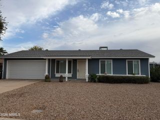 3305 E HELENA Drive, Phoenix, AZ 85032